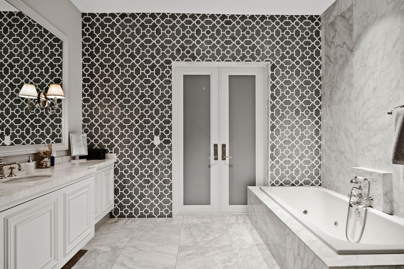 4100 Kiaora Street in Coconut Grove