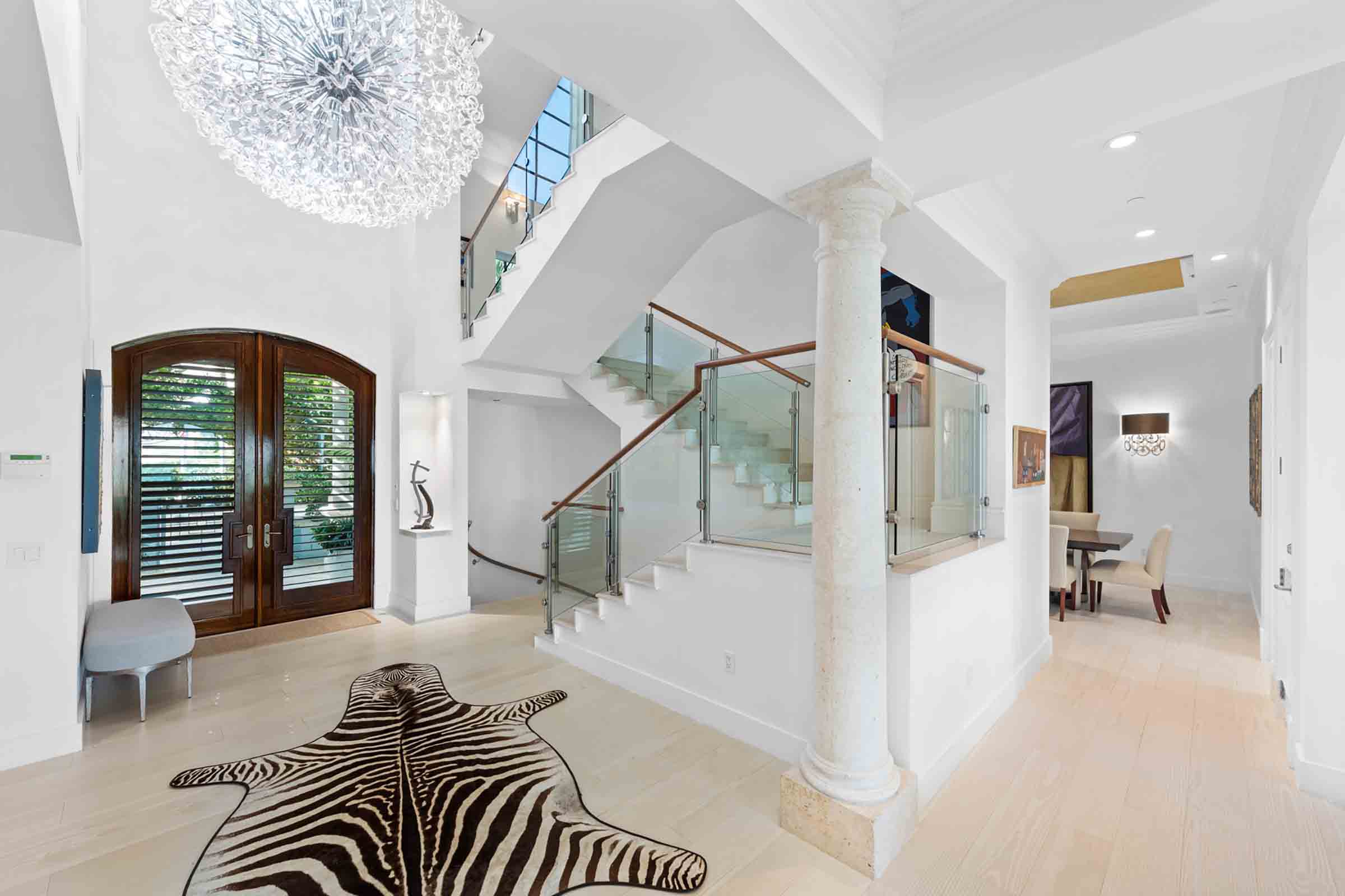 Bath Club Villa 3002 Entry