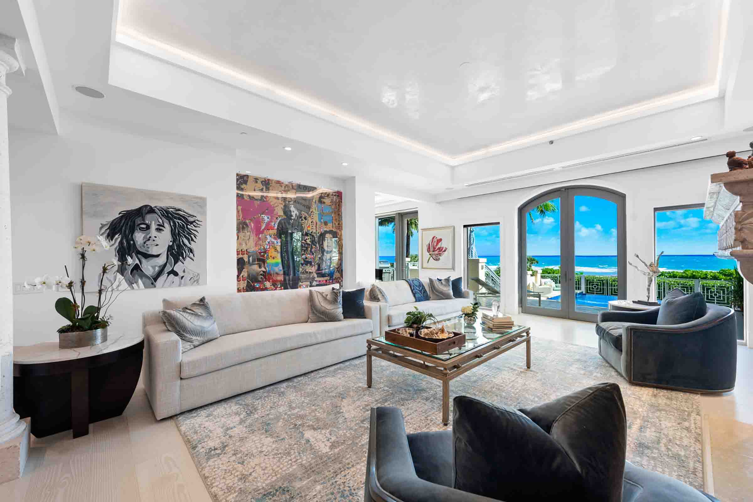 Bath Club Villa 3002 Living Room View