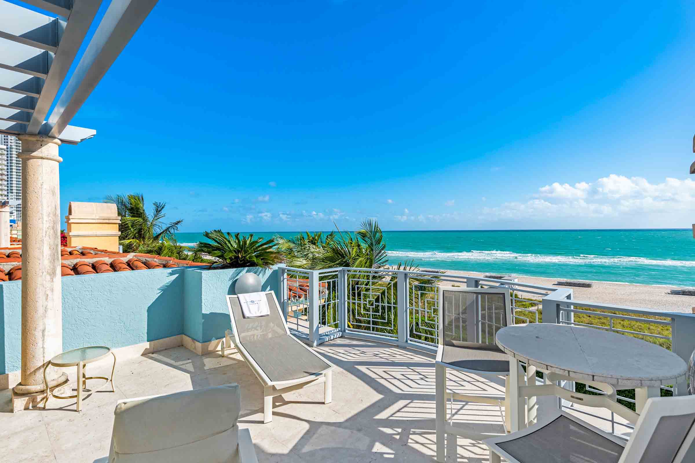 Bath Club Villa 3002 Rooftop Sun Deck View