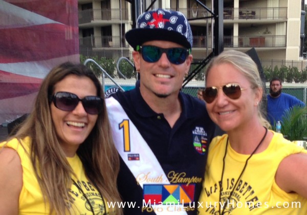 Grand Marshal of the 2014 Great Grove Bed Race, Vanilla Ice