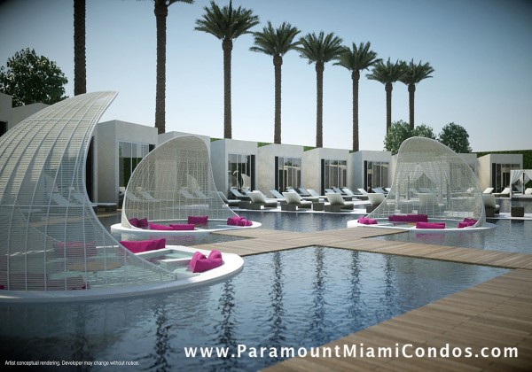 Paramount Miami Worldcenter Roofdeck Pool and Pool Pods