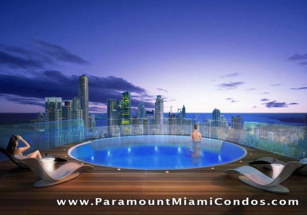 Paramount Miami Worldcenter Skydeck Infinity Pool