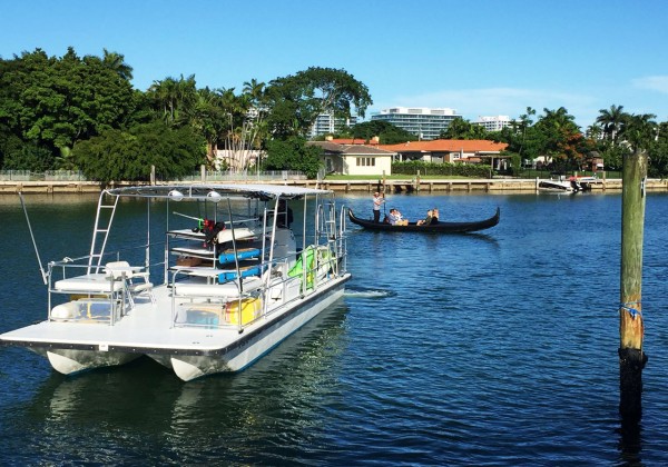 Bijou Bay Harbor Boats