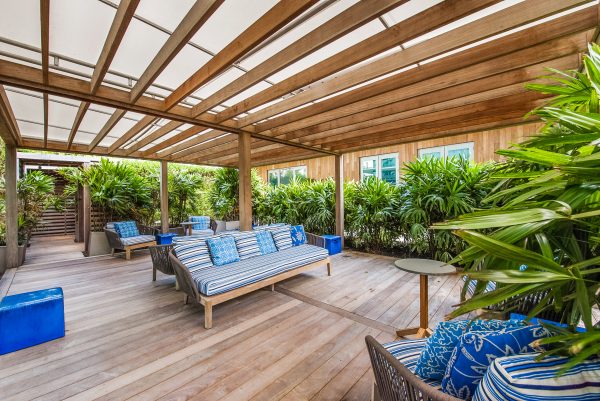 Oceana Key Biscayne Outdoor Lounge Area