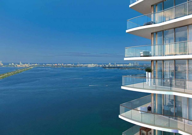 Gran Paraiso Condos Terrace