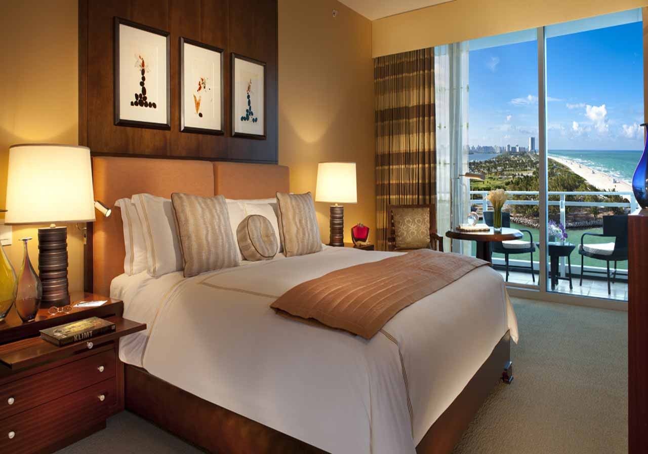 Seasonal Rental 2 Bed/2.5 Bath Oceanfront Deluxe Suite at Ritz