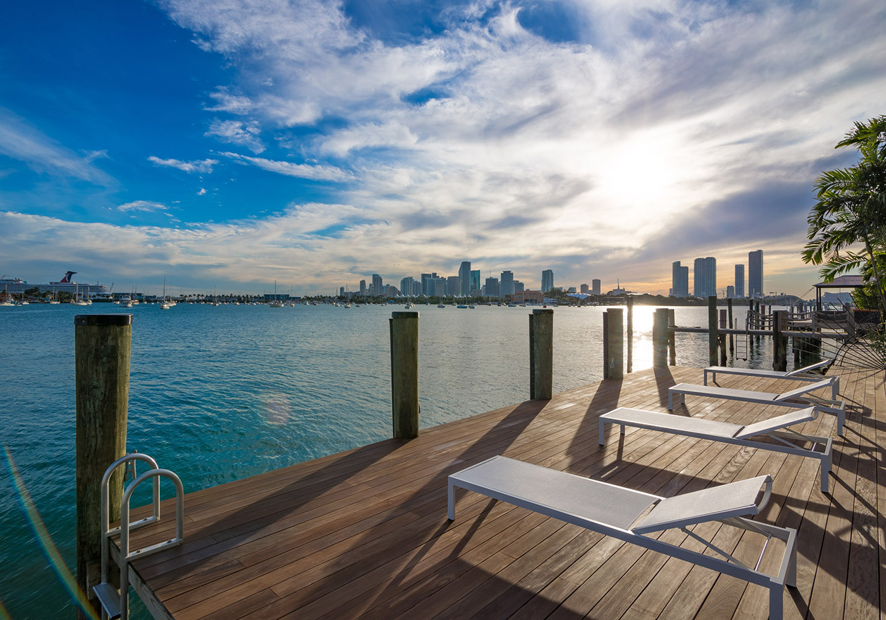 Photo inspiration: Gallery Detail: Ultra Luxe Venetian Islands Estate Boasts Hautest Last Rooftop Pool