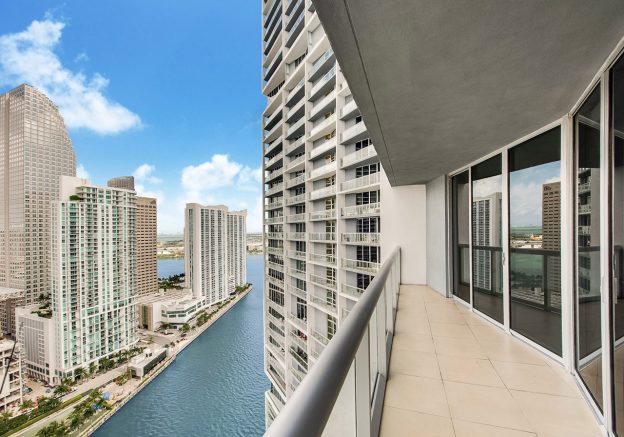 Icon Brickell Unit 3214 Bay View
