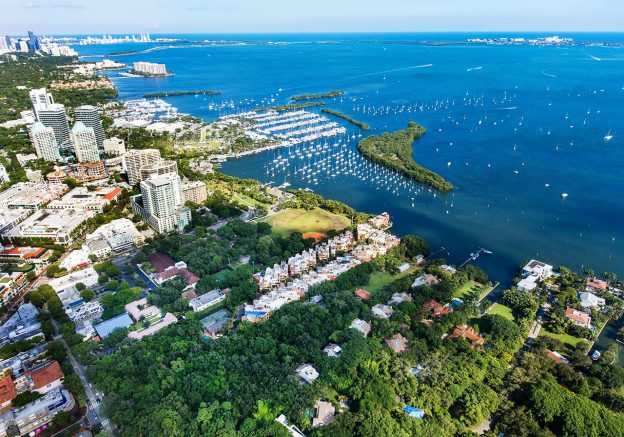 Discover the Gated Communities in Coconut Grove