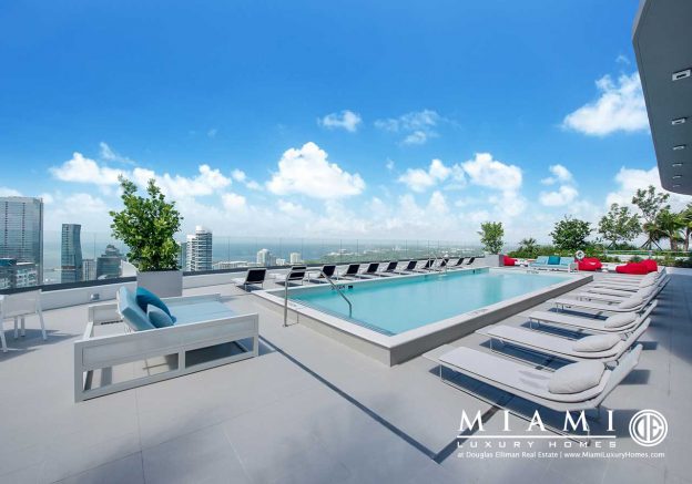 NEW PHOTOS | Professional Photos of Chic Brickell Heights Amenities