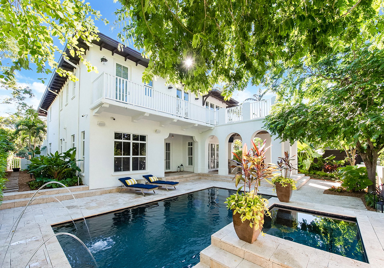 JUST LISTED | Chic 4 Bed/4.5 Bath Smart Home in Prestigious South Coconut Grove Offered at $2.495M (VIDEO)