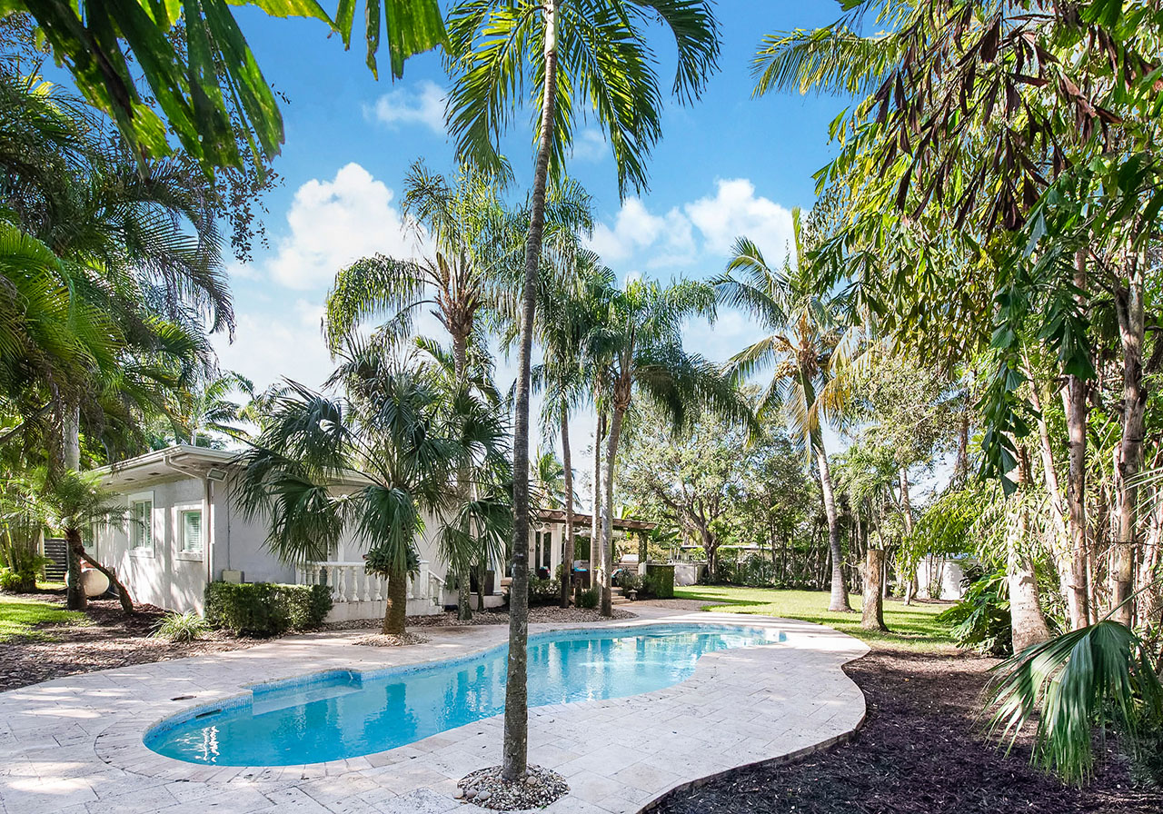 7135 SW 76th Street Miami, Florida