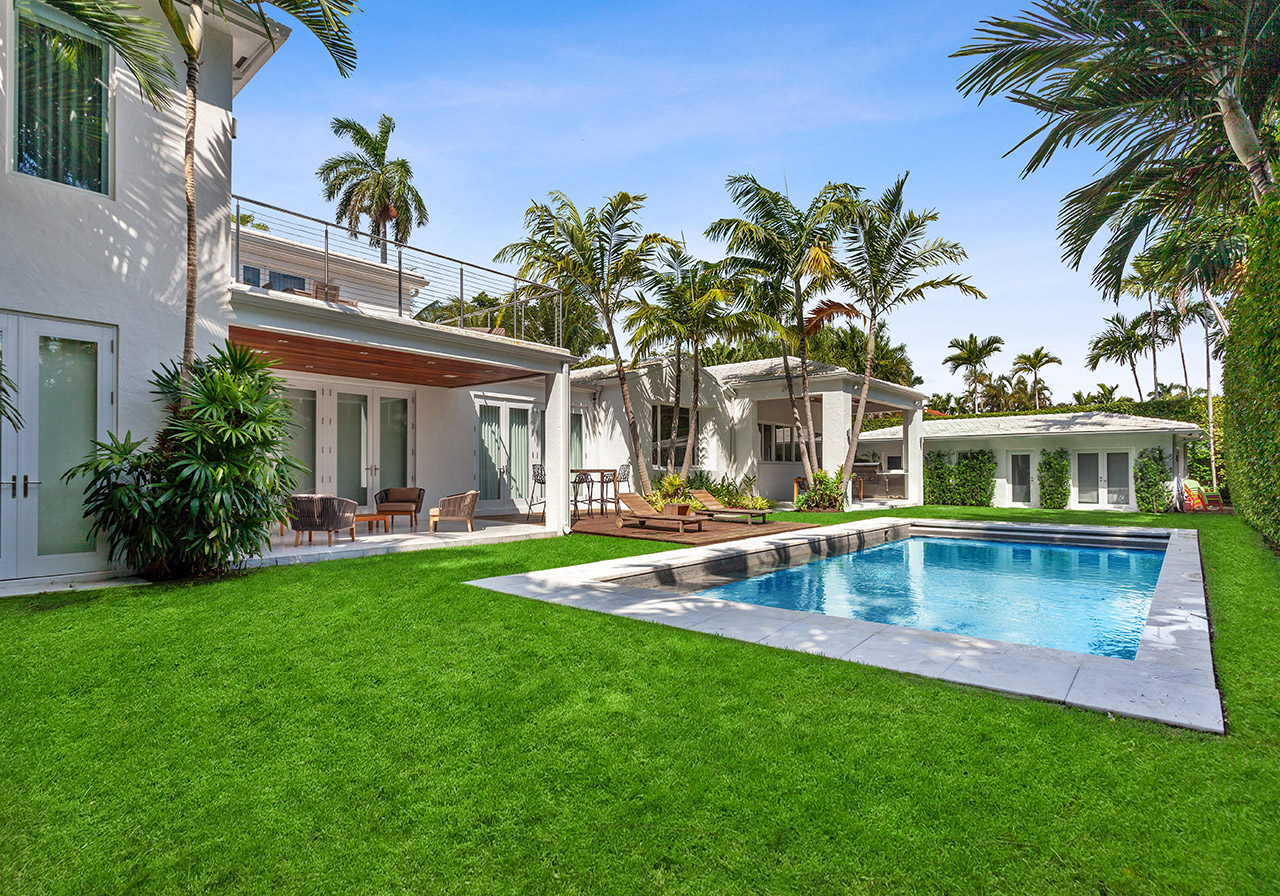 JUST LISTED 2Story Gated Home with Guest House on Double Lot on