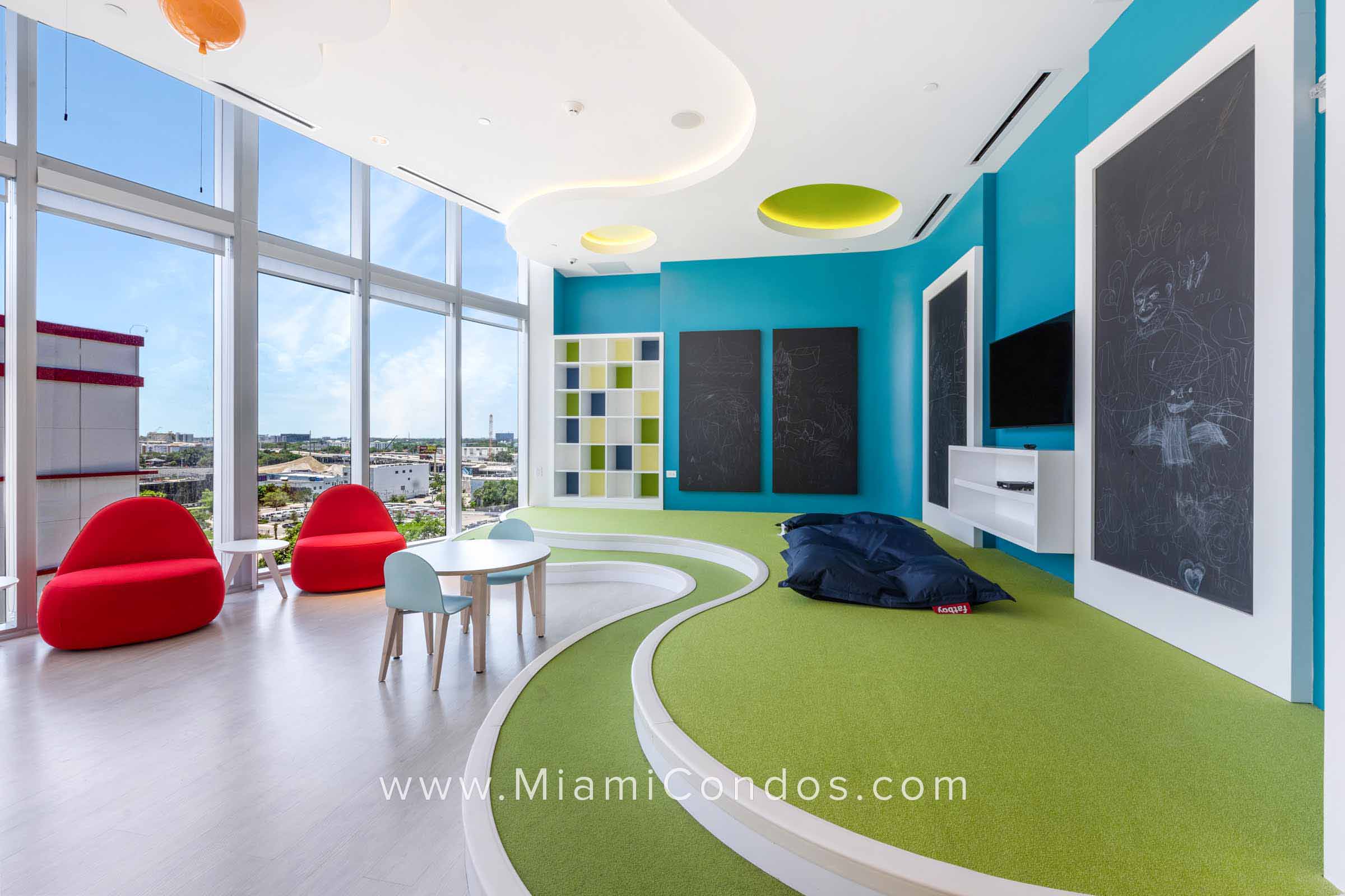 Paramount Miami Worldcenter Kid's Play Room