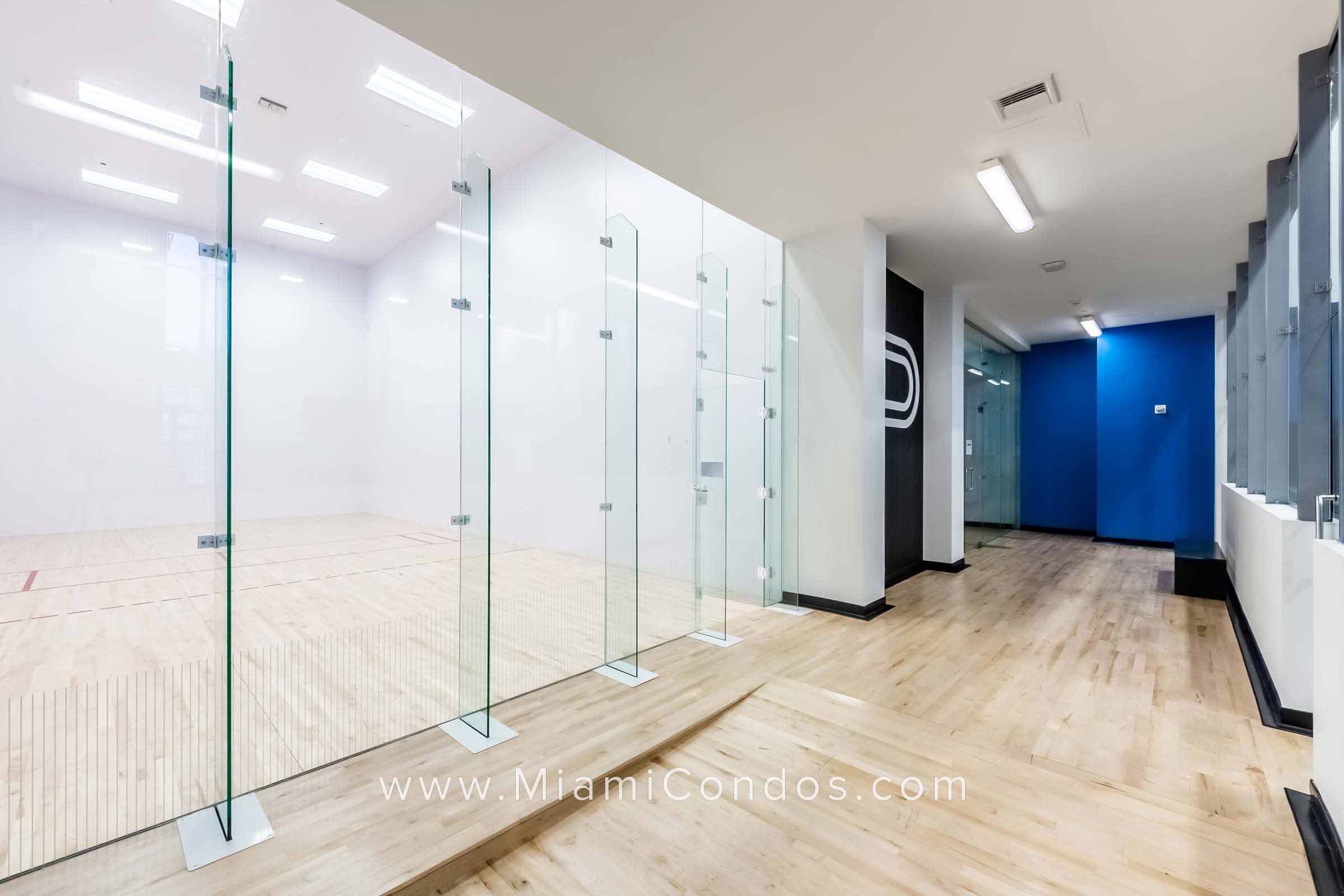 Paramount Miami Worldcenter Racquetball Court
