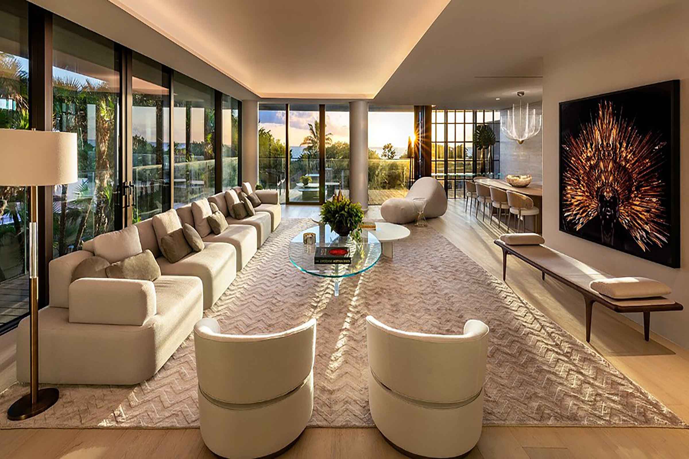 Arte Surfside 201 Living Room