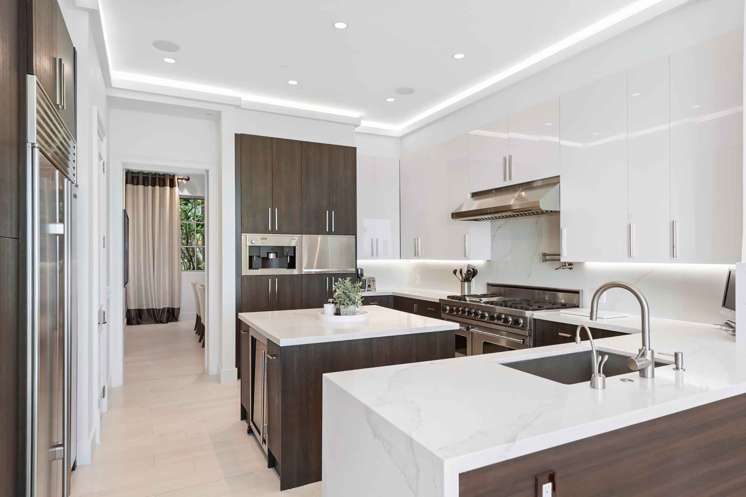 Bath Club Villa 3002 Kitchen Cabinets Appliances