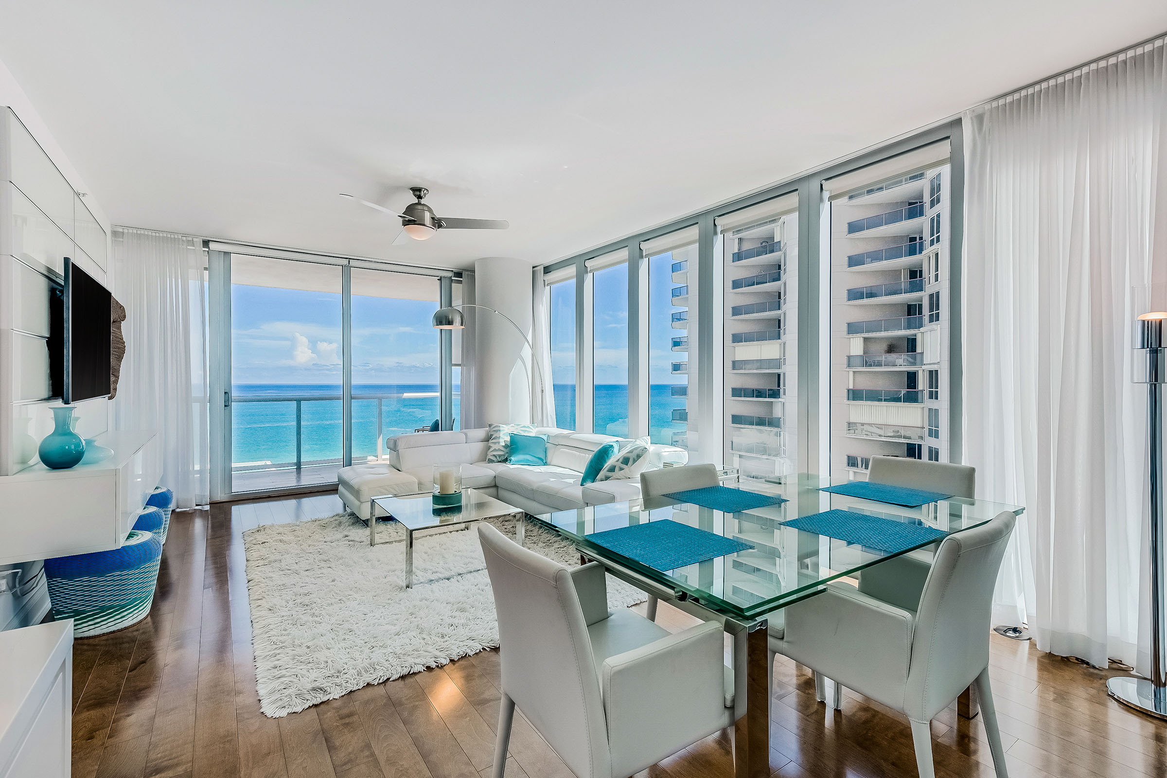 The Carillon Miami Beach Unit S-905 Dining and Living Room The Carillon Miami Beach Unit S-905 Dining and Living Room