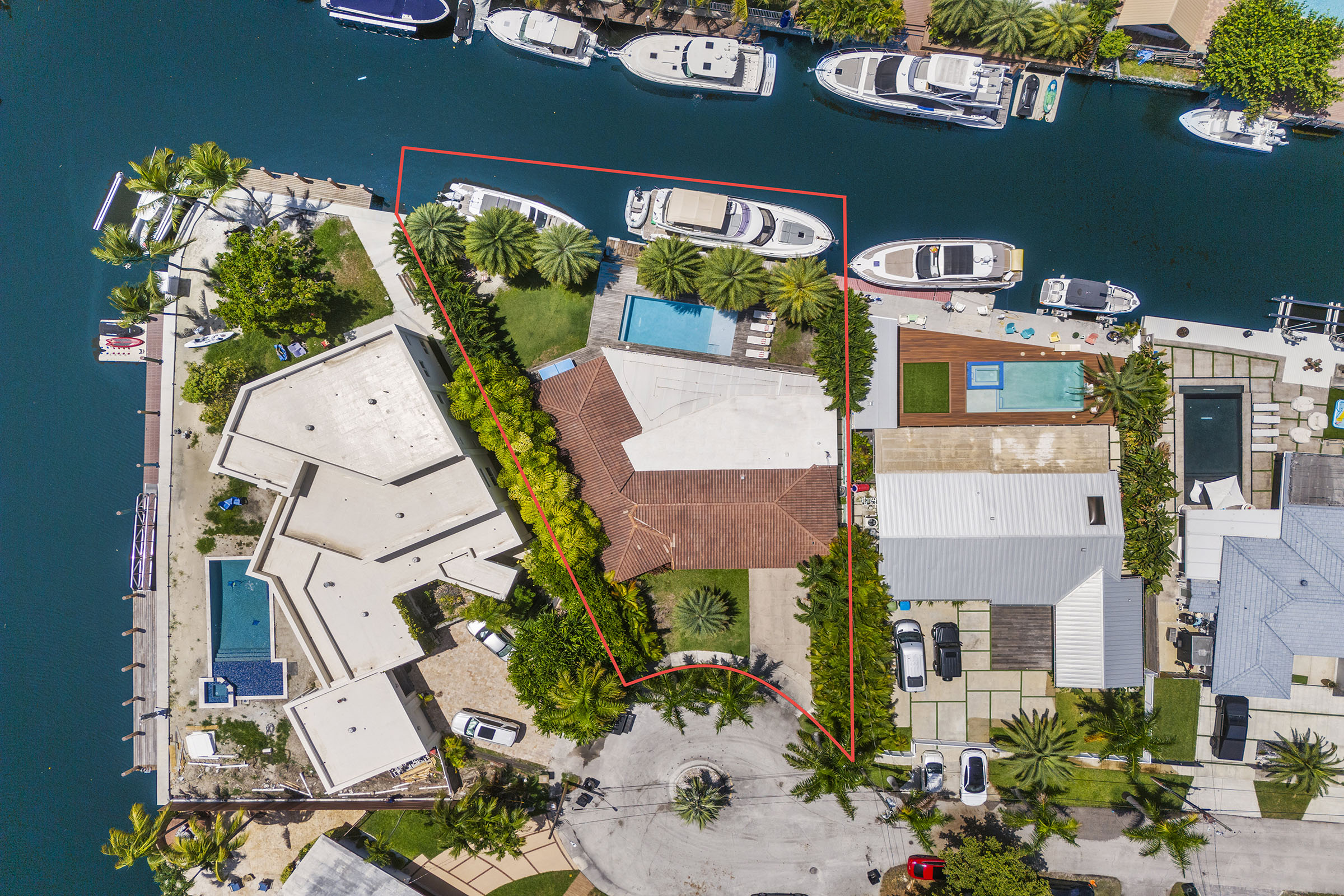 KEYSTONE ISLANDS | Waterfront Boater’s Dream Home with 115FT of Water Frontage