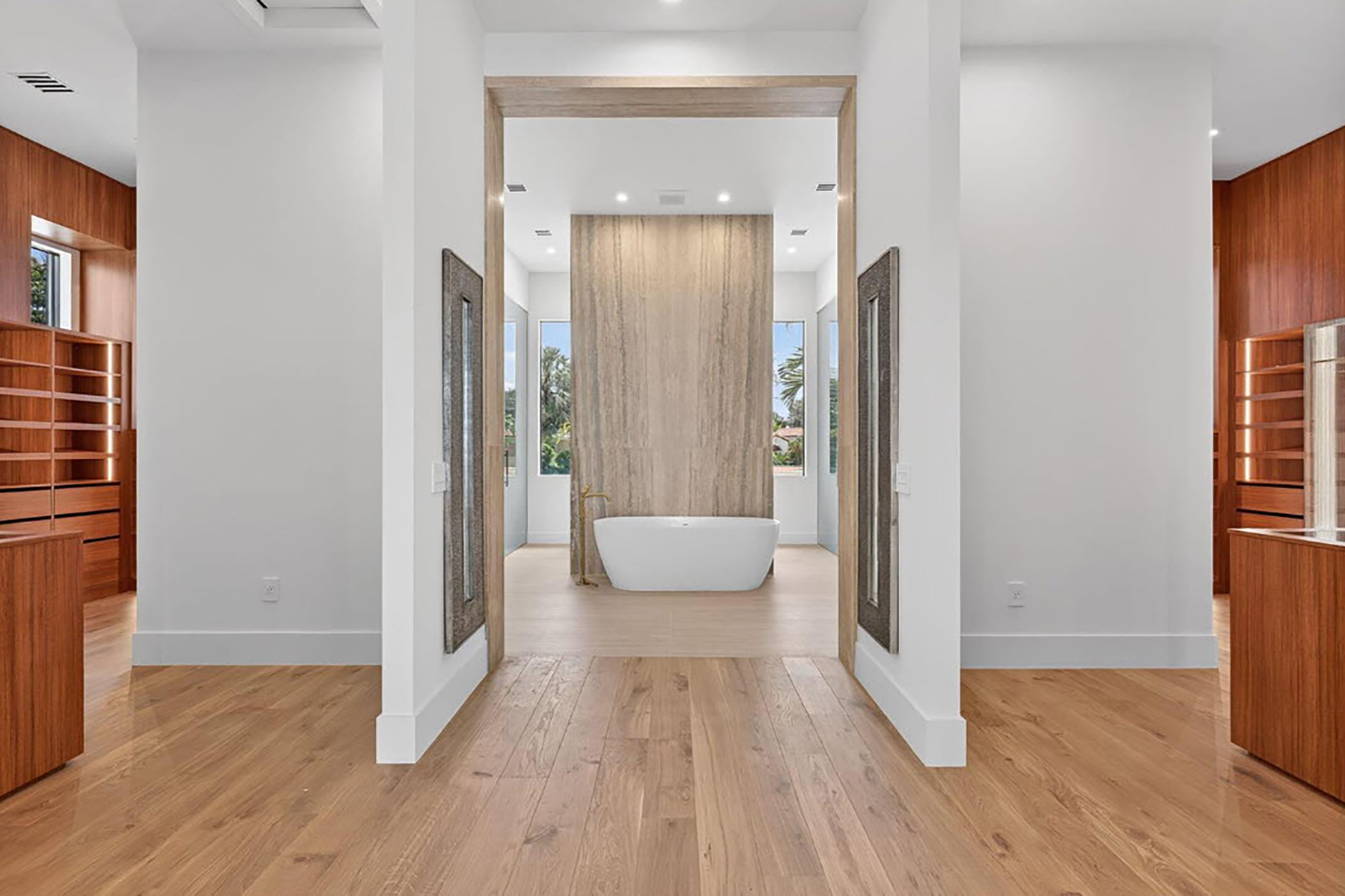 721 NE 34th Street Primary Bathroom 721 NE 34th Street Primary Bathroom