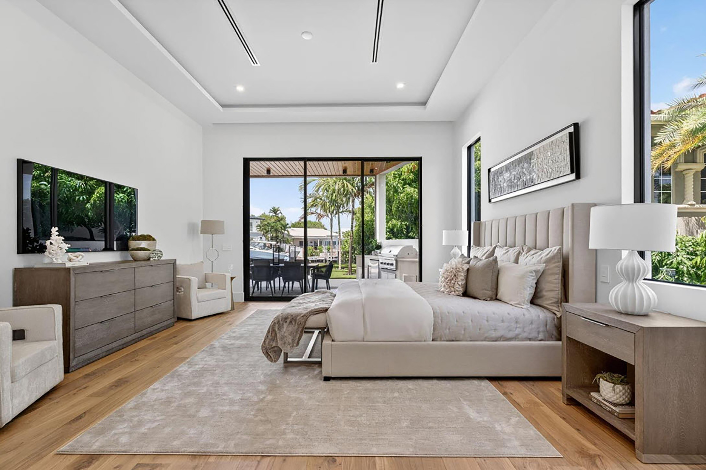 721 NE 34th Street Primary Bedroom 721 NE 34th Street Primary Bedroom