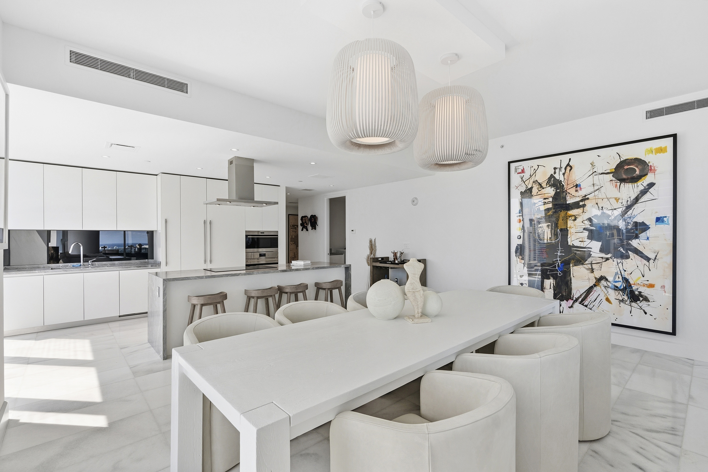 Missoni Baia Residence 4203 Dining Room and Kitchen Missoni Baia Residence 4203 Dining Room and Kitchen