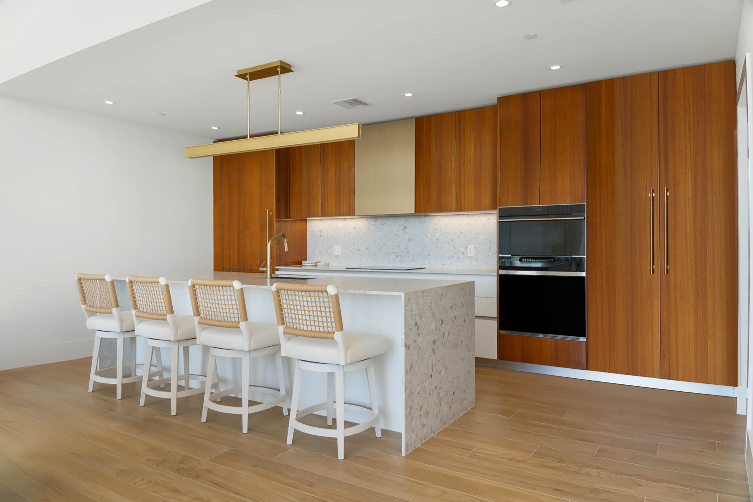 Mr. C Tigertail 802 Kitchen Mr. C Tigertail 802 Kitchen