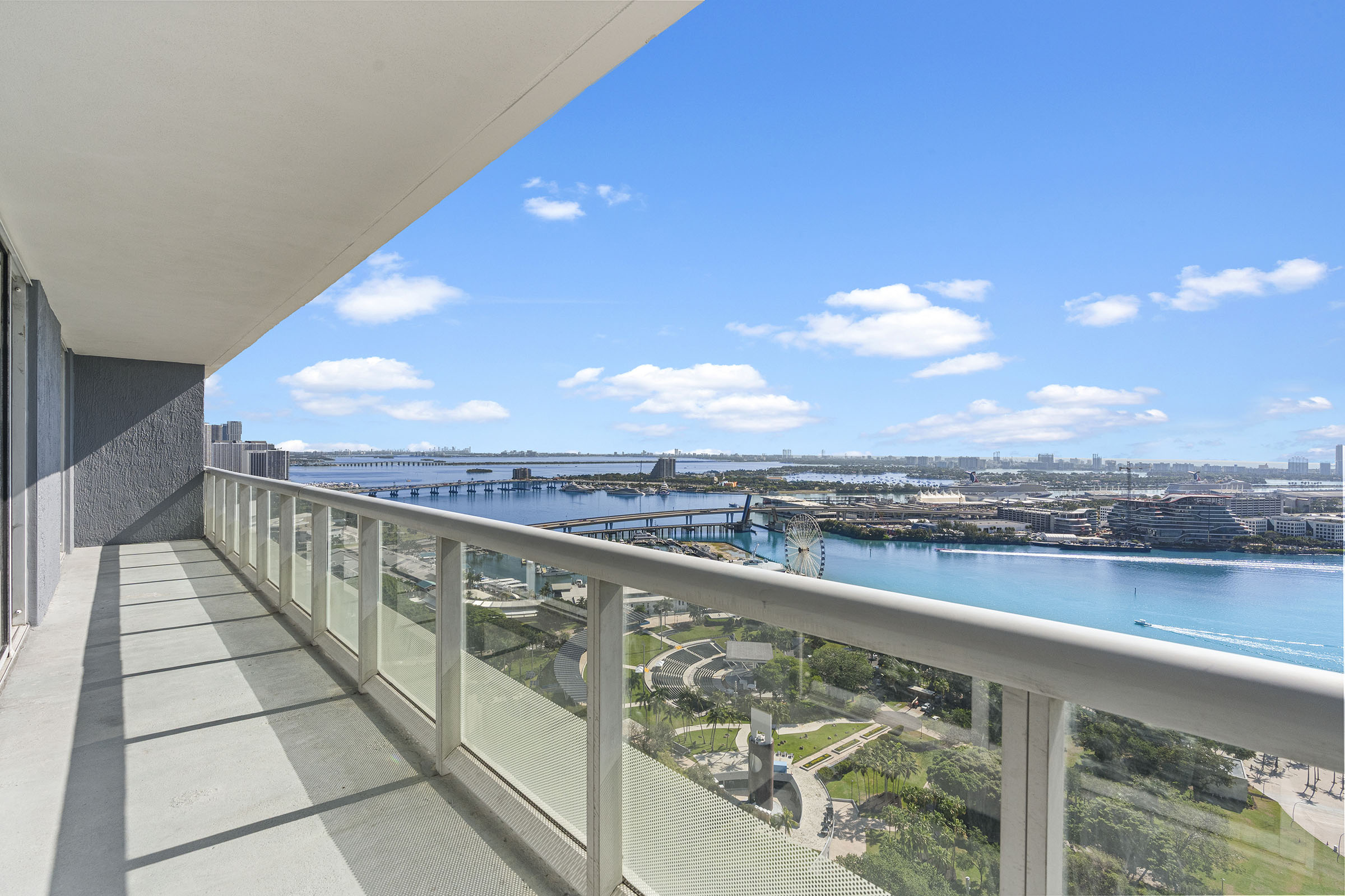 50 Biscayne 3308 Terrace 50 Biscayne 3308 Terrace