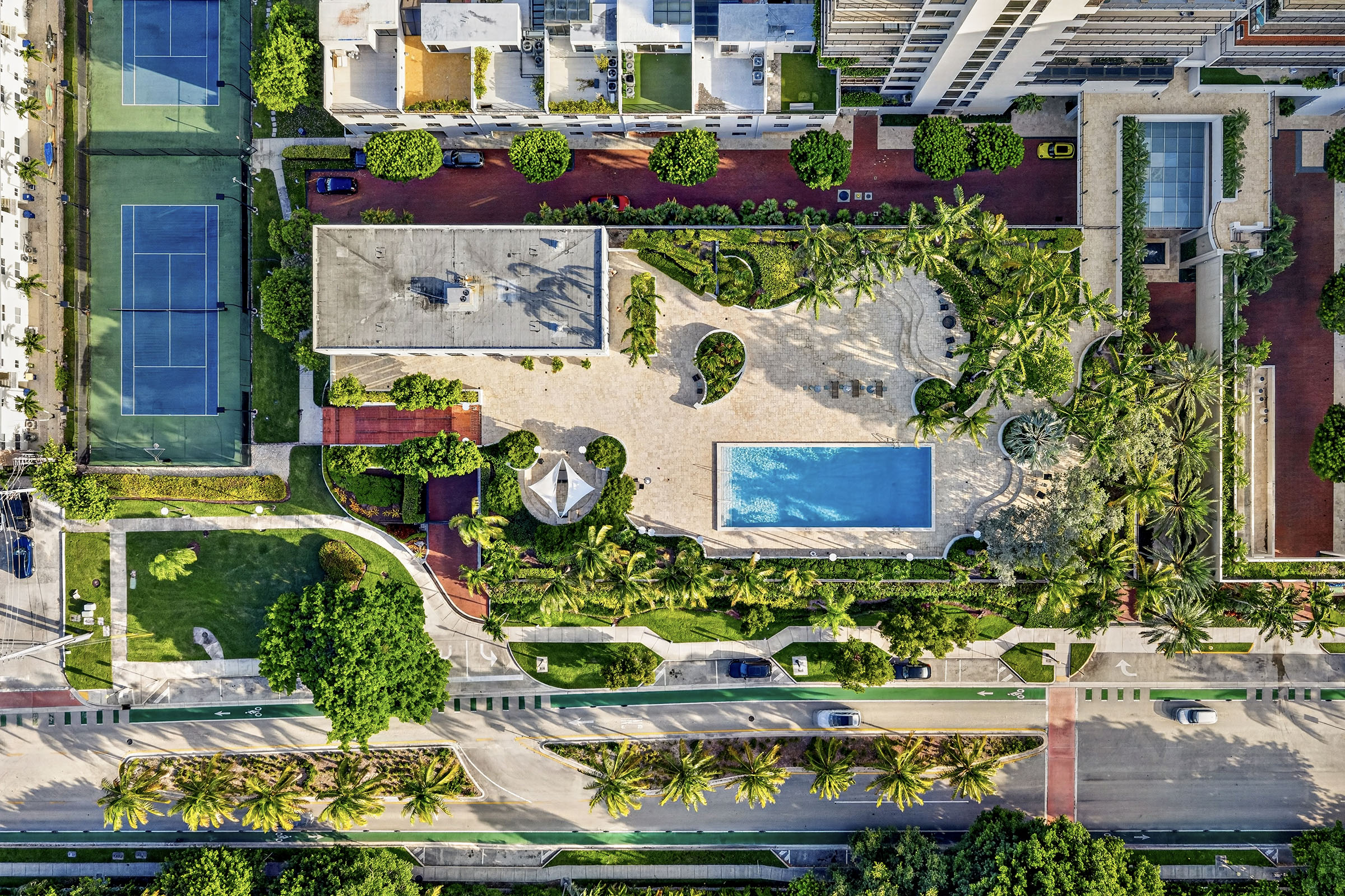 Aerial View of 1000 Venetian Way Amenity Deck Aerial View of 1000 Venetian Way Amenity Deck